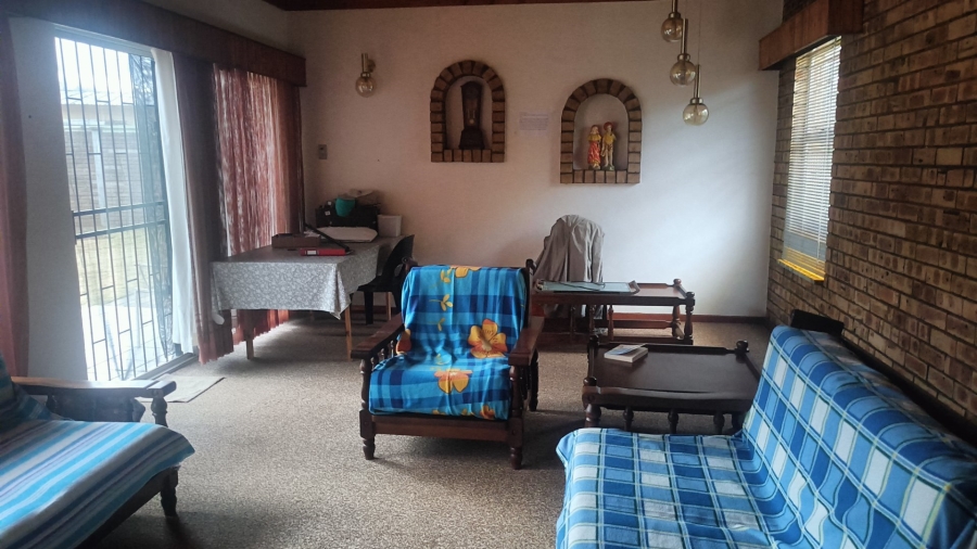 4 Bedroom Property for Sale in Wilkoppies North West